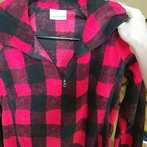 Colombia fleece black and red